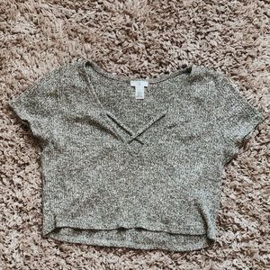 Grey cropped top with V Neck